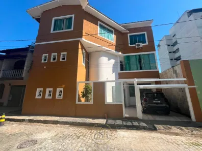 Casa com 5 Quartos para alugar, 200m² no Centro, Macaé