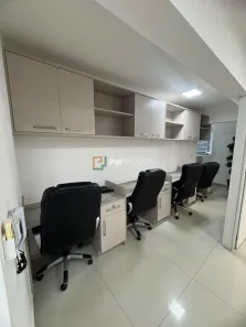 Sala Comercial para alugar, 40m² no Cavaleiros, Macaé