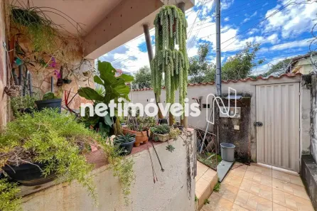 Casa com 3 Quartos à venda, 81m² no Sagrada Família, Belo Horizonte