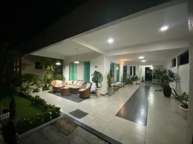 Casa de Condomínio com 4 Quartos para alugar, 450m² no Coqueiro, Ananindeua