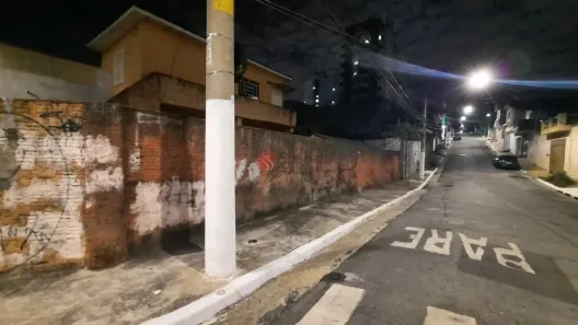 Lote/Terreno à venda, 200m² no Vila Invernada, São Paulo