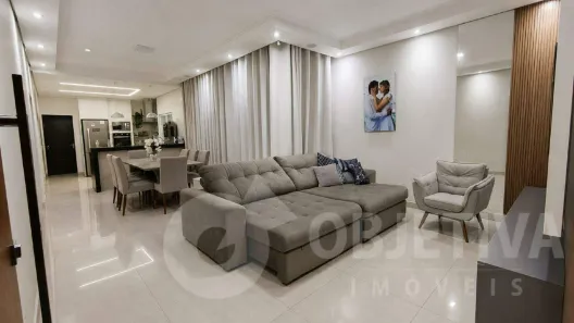 Casa com 3 Quartos à venda, 180m² no Loteamento Portal do Vale II, Uberlândia