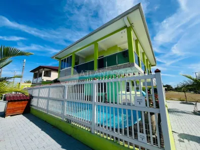 Sobrado com 4 Quartos para alugar, 182m² no SHANGRI-LÁ, Pontal do Paraná