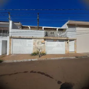Casa com 3 Quartos à venda, 226m² no Jardim Macarenco, São Carlos