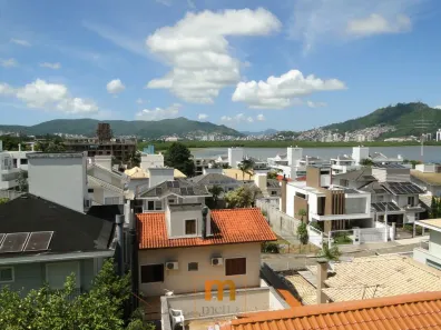 Casa de Condomínio com 4 Quartos à venda, 375m² no João Paulo, Florianópolis