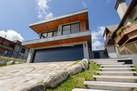 Casa com 3 Quartos à venda, 273m² no Mato Queimado, Gramado