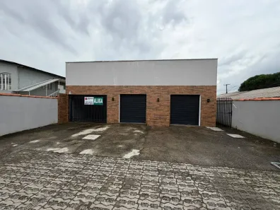 Ponto Comercial para alugar, 179m² no Jardim Cláudia, Pinhais