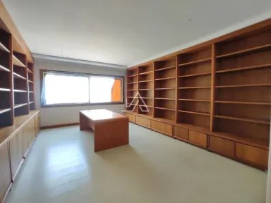 Ponto Comercial para alugar, 100m² no Centro, Passo Fundo
