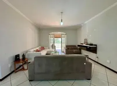 Sobrado com 3 Quartos à venda, 180m² no Indaiá, Bertioga