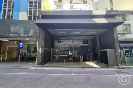 Ponto Comercial para alugar, 450m² no Centro, Florianópolis