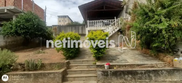 Casa com 3 Quartos à venda, 300m² no Parque Recreio, Contagem