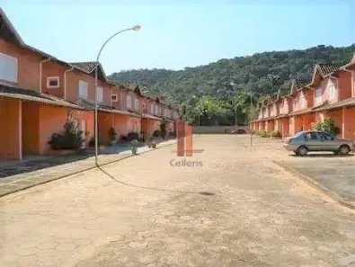 Casa de Condomínio com 2 Quartos à venda, 75m² no Massaguaçu, Caraguatatuba