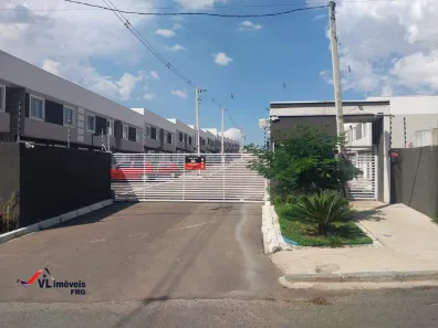 Apartamento com 2 Quartos para alugar, 38m² no Campina da Barra, Araucária