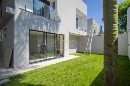 Casa de Condomínio com 4 Quartos à venda, 227m² no Jardim Prudência, São Paulo