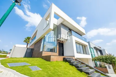 Casa de Condomínio com 3 Quartos à venda, 355m² no Boa Vista, Curitiba