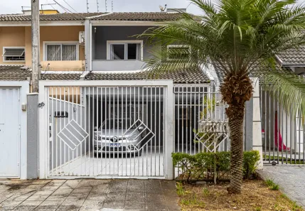Sobrado com 3 Quartos à venda, 138m² no Uberaba, Curitiba