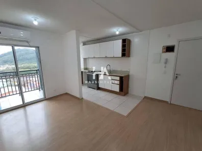 Apartamento com 2 Quartos para alugar, 52m² no São Luís, Jaraguá do Sul