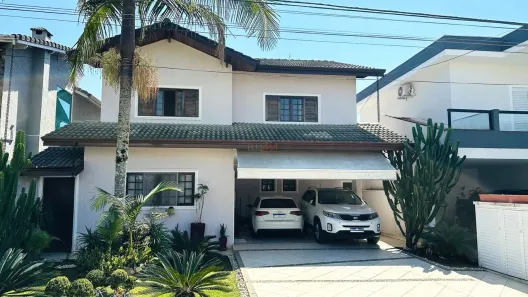 Casa de Condomínio com 4 Quartos à venda, 300m² no Parque Residencial Itapeti, Mogi das Cruzes