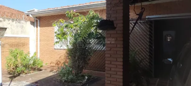 Casa com 3 Quartos à venda, 211m² no Vila Xavier (Vila Xavier), Araraquara