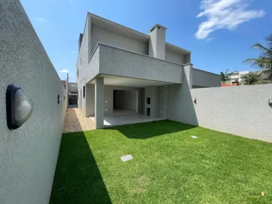 Sobrado com 4 Quartos à venda, 193m² no Santo Antônio, Joinville