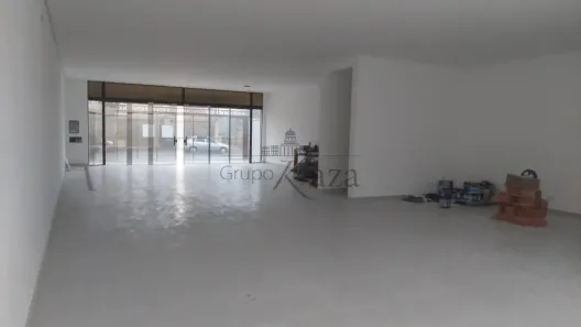 Prédio Comercial para alugar, 371m² no Jardim Leonídia, Jacareí