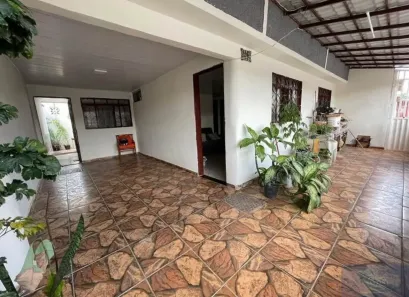 Casa com 2 Quartos à venda, 150m² no Conjunto Habitacional Requião, Maringá