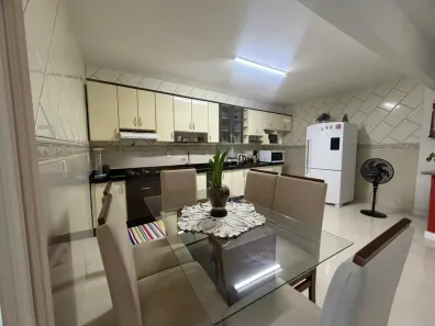 Casa com 3 Quartos à venda, 252m² no Centro, Navegantes