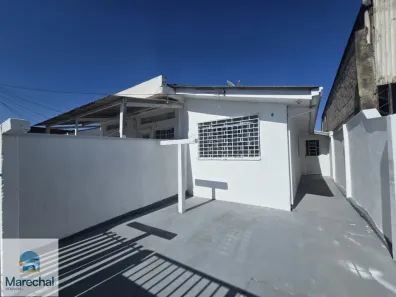 Casa com 1 Quarto para alugar, 36m² no Boqueirão, Curitiba