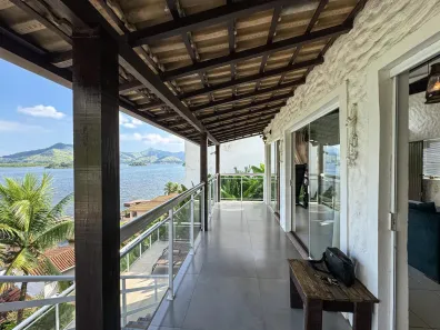 Casa de Condomínio com 3 Quartos à venda, 200m² no Pontal (Cunhambebe), Angra dos Reis