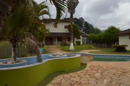 Fazenda/Sítio com 4 Quartos à venda, 668m² no Jardim Rosaura, Jundiaí