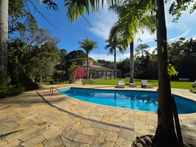 Fazenda/Sítio com 6 Quartos à venda, 379m² no Vila Modesto, Paraibuna