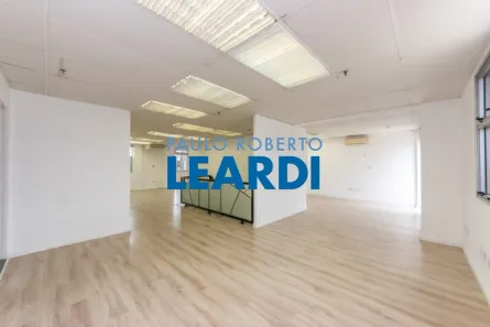 Sala Comercial para alugar, 222m² no Indianópolis, São Paulo
