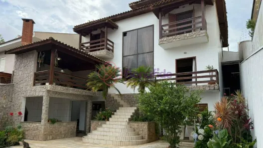 Casa com 4 Quartos para alugar, 353m² no Jardim das Samambaias, Jundiaí