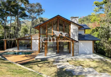 Casa de Condomínio com 5 Quartos à venda, 1600m² no Itaipava, Petrópolis