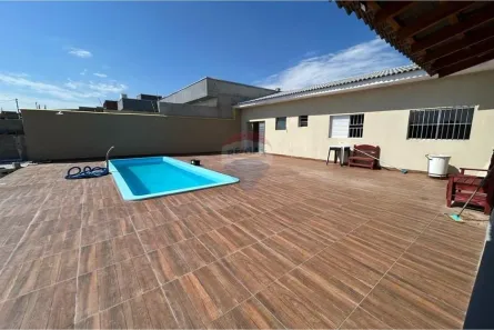 Fazenda/Sítio com 3 Quartos à venda, 200m² no Chácaras Luzitana, Hortolândia