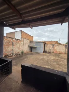 Casa com 2 Quartos à venda, 38m² no Jardim Copacabana, Uberaba