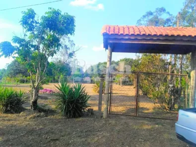 Fazenda/Sítio com 3 Quartos à venda, 300m² no Centro, Piratininga
