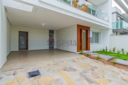 Sobrado com 3 Quartos à venda, 230m² no Estância Velha, Canoas