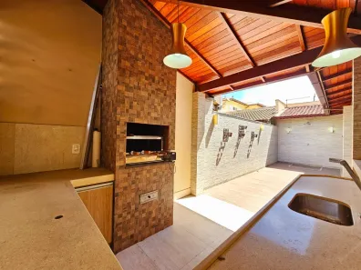 Casa com 4 Quartos à venda, 250m² no Santa Luzia, Serra