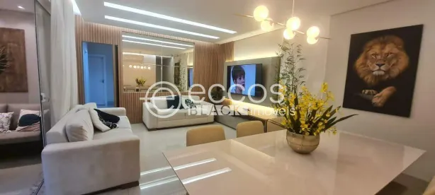 Apartamento com 3 Quartos para alugar, 98m² no Segismundo Pereira, Uberlândia