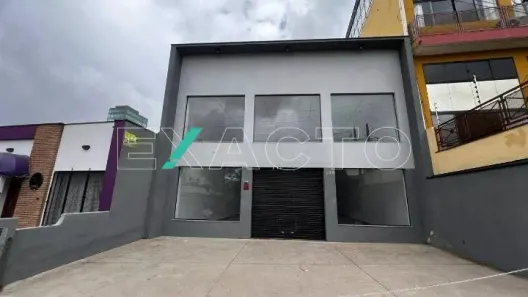 Ponto Comercial para alugar, 379m² no Taquaral, Campinas