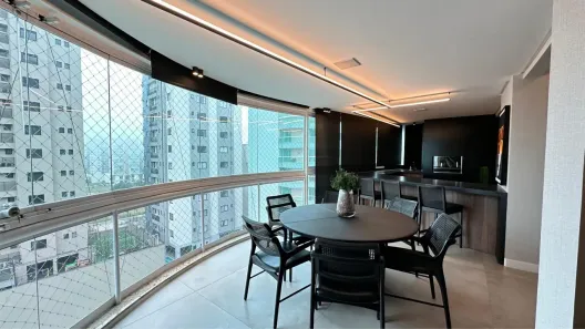 Apartamento com 4 Quartos à venda, 331m² no Meia Praia, Itapema