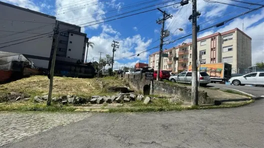 Lote/Terreno à venda, 340m² no São Pelegrino, Caxias do Sul