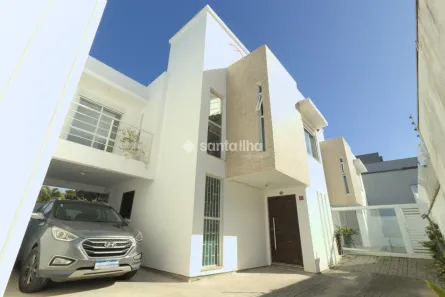Casa com 3 Quartos à venda, 133m² no Morro das Pedras, Florianópolis