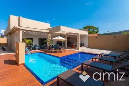 Imóvel Comercial com 6 Quartos à venda, 450m² no Jardim Taquaral, Pirenópolis