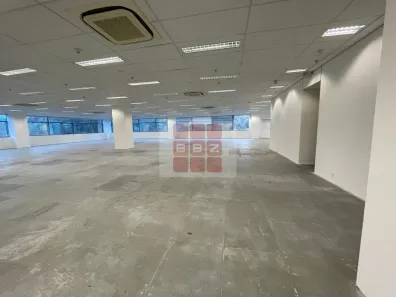 Sala Comercial para alugar, 715m² no Lapa de Baixo, São Paulo