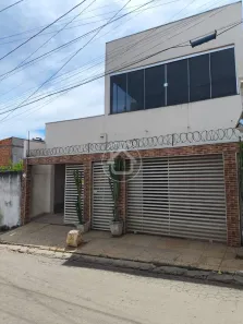 Sobrado com 4 Quartos à venda, 223m² no Canjica, Cuiabá