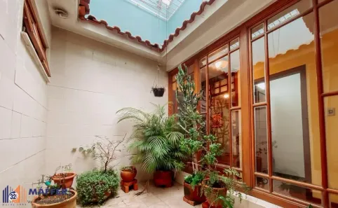 Casa com 3 Quartos à venda, 295m² no Chácara das Pedras, Porto Alegre