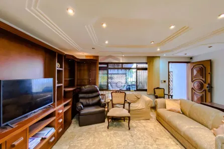 Sobrado com 4 Quartos à venda, 300m² no Vila Cláudia, São Paulo