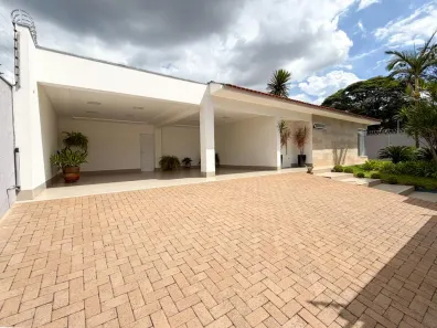 Casa com 3 Quartos à venda, 279m² no Zona 05, Maringá